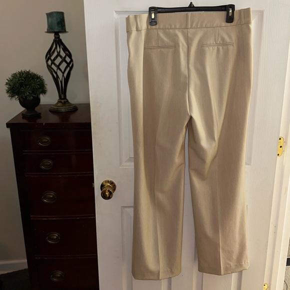 NEW CATO Mid Rise StretchKhaki Flat Front Straight Leg Dress Pants Size 14 - Picture 6 of 9